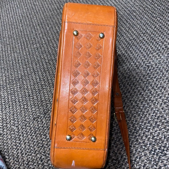 Flores' Bags Vintage Genuine Leather Hand Tooled Purse Floral Made in Mexico - Picture 3 of 9